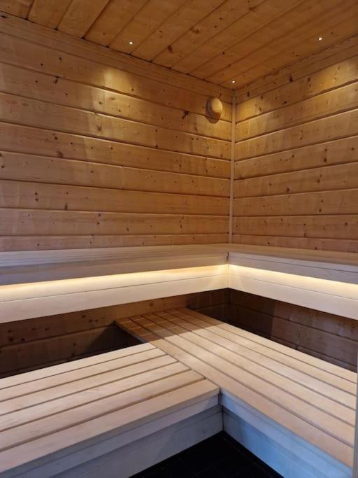 Oevernattningsrum I Separat Gaesthus Pa Saevastoen Casa vacanze Boden